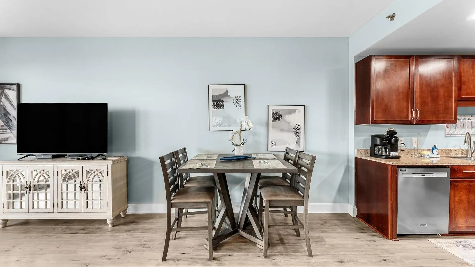 Laketown Wharf #721 By Nautical Properties Panama City Beach Holiday home