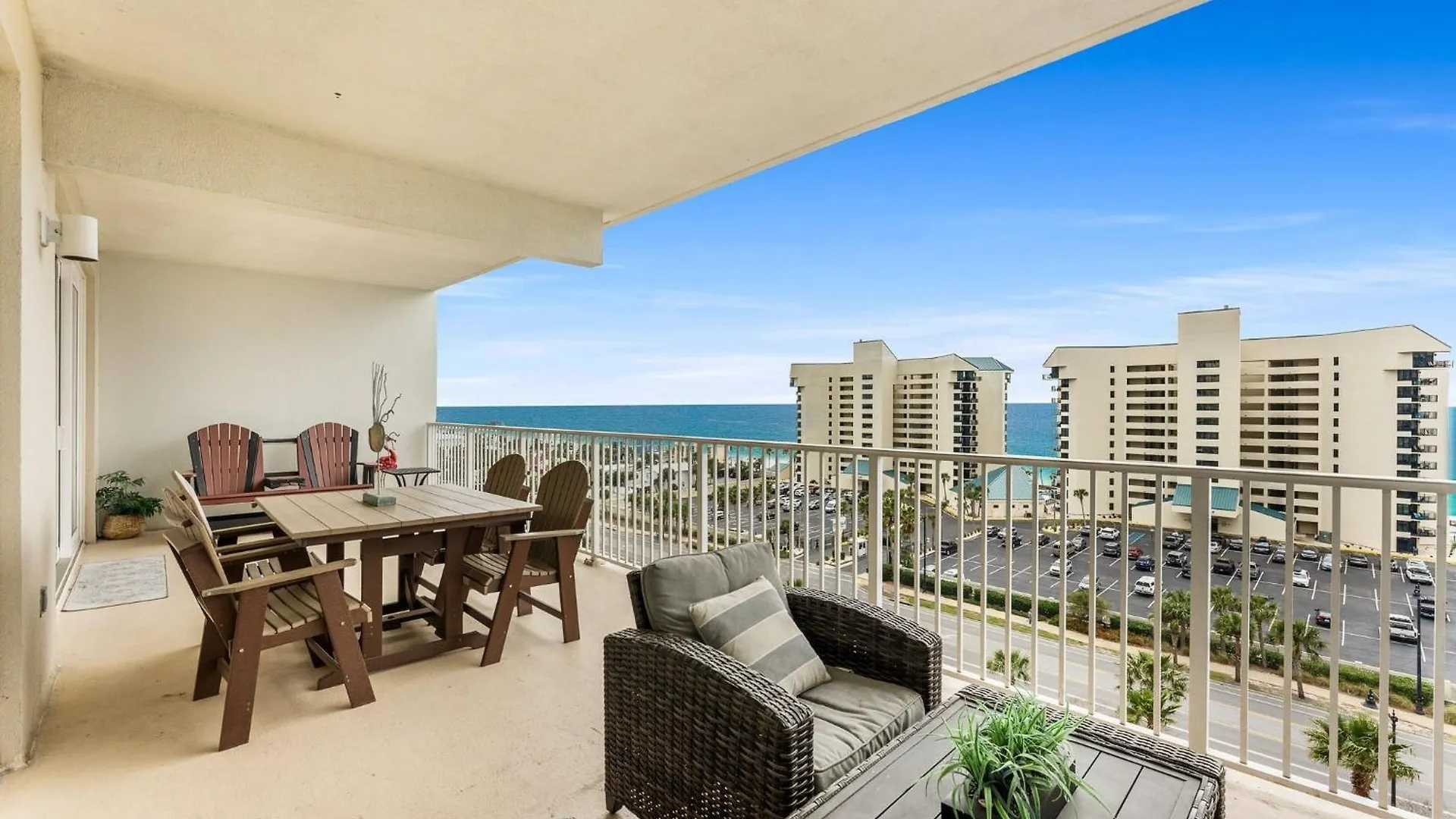 Laketown Wharf #721 By Nautical Properties Panama City Beach Holiday home